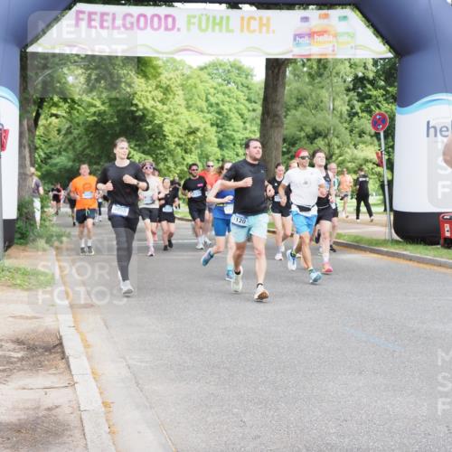 29.06.2025 - hella hamburg halbmarathon MichiJ http://msf.ph/oto/8355080 29.06.2025 10:41:48 Zwischen KM18-KM19 1815, 2119, 3041, 3058, 3256, 3898, 6581, 9012, 12584, 12961, 14026, 14461, 14638, 15408, 15868, 15896, 16375, 16871, 17087, 17259, 17698, 18268, 18450 meine-sportfotos.de