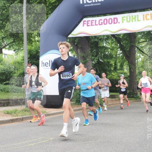 29.06.2025 - hella hamburg halbmarathon KatJ http://msf.ph/oto/8355081 29.06.2025 10:51:40 Zwischen KM18-KM19 1842, 1863, 3039, 3182, 3248, 6100, 6174 meine-sportfotos.de