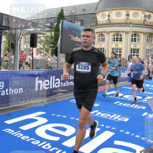 29.06.2025 - hella hamburg halbmarathon Michael Strokosch http://msf.ph/oto/8355082 29.06.2025 10:53:52 Ziel 1422, 1706, 1870, 2518, 5607, 6260, 6877, 7177, 8285, 8335, 9922, 10529, 10891, 12413, 14026, 14818, 15502, 16538, 17740, 18249, 18418, 18487, 18759, 18915, 19177 meine-sportfotos.de