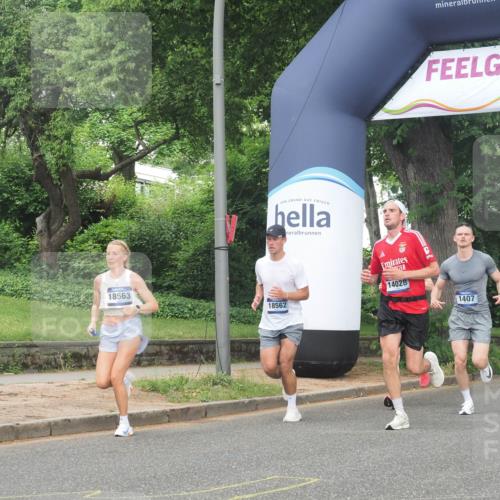 29.06.2025 - hella hamburg halbmarathon KatJ http://msf.ph/oto/8355126 29.06.2025 10:21:46 Zwischen KM18-KM19 51, 1407, 2746, 3935, 6358, 8062 meine-sportfotos.de