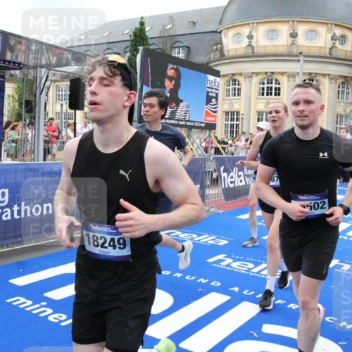 29.06.2025 - hella hamburg halbmarathon Michael Strokosch http://msf.ph/oto/8355184 29.06.2025 10:53:54 Ziel 1422, 1706, 1870, 5607, 6260, 6877, 7177, 7395, 7973, 8285, 9922, 10529, 10891, 12413, 14026, 15502, 16477, 16538, 17740, 18249, 18418, 18487, 18759, 18831, 18915, 19177 meine-sportfotos.de