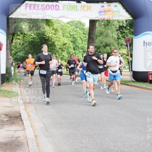 29.06.2025 - hella hamburg halbmarathon MichiJ http://msf.ph/oto/8355191 29.06.2025 10:41:49 Zwischen KM18-KM19 1120, 1815, 2119, 3041, 3058, 3256, 3898, 6581, 6587, 9012, 11976, 12961, 13869, 14026, 14461, 14638, 15408, 15868, 15896, 16871, 17087, 17259, 17698, 18268, 18450 meine-sportfotos.de