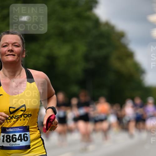 29.06.2025 - hella hamburg halbmarathon Dr. Thomas Lammeyer http://msf.ph/oto/8355202 29.06.2025 10:40:59 Kennedybrücke 1008, 1010, 1948, 2072, 2811, 3398, 3401, 3428, 3699, 3895, 4245, 5171, 5540, 5786, 5789, 5809, 6184, 6359, 6417, 7632, 7773, 8257, 8258, 8581, 8936, 8937, 9432, 9806, 9918, 10123, 10487, 10531, 10577, 10862, 10984 meine-sportfotos.de