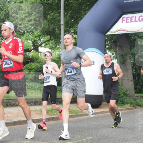 29.06.2025 - hella hamburg halbmarathon KatJ http://msf.ph/oto/8355326 29.06.2025 10:21:47 Zwischen KM18-KM19 1407, 2746, 3935, 4463, 6358, 8062 meine-sportfotos.de