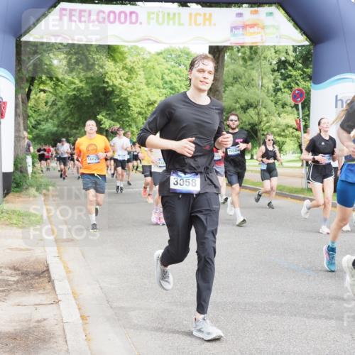 29.06.2025 - hella hamburg halbmarathon MichiJ http://msf.ph/oto/8355371 29.06.2025 10:41:50 Zwischen KM18-KM19 1120, 2119, 2432, 3041, 3058, 3256, 3898, 6581, 6587, 8618, 9012, 11976, 12213, 12961, 13869, 14026, 15408, 15868, 15896, 16871, 17087, 17259, 18190, 18450 meine-sportfotos.de