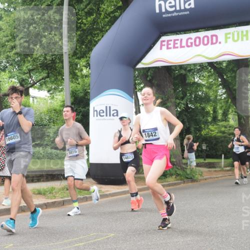 29.06.2025 - hella hamburg halbmarathon KatJ http://msf.ph/oto/8355375 29.06.2025 10:51:42 Zwischen KM18-KM19 1842, 3182, 3248, 6100, 6174 meine-sportfotos.de