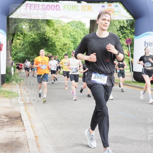 29.06.2025 - hella hamburg halbmarathon MichiJ http://msf.ph/oto/8355420 29.06.2025 10:41:50 Zwischen KM18-KM19 1120, 2119, 2432, 3041, 3058, 3256, 3898, 6581, 6587, 8618, 9012, 11976, 12213, 12961, 13869, 14026, 15408, 15868, 15896, 16871, 17087, 17259, 18190, 18450 meine-sportfotos.de