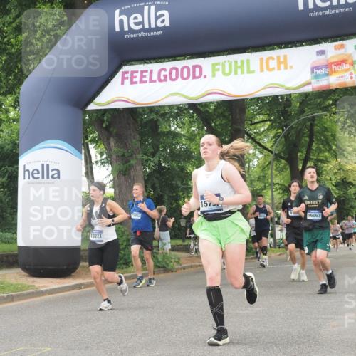 29.06.2025 - hella hamburg halbmarathon KatJ http://msf.ph/oto/8355463 29.06.2025 10:51:45 Zwischen KM18-KM19 1842, 6174, 6714 meine-sportfotos.de