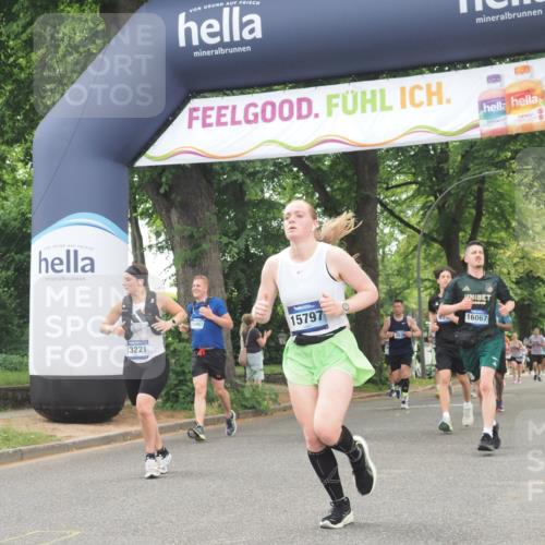 29.06.2025 - hella hamburg halbmarathon KatJ http://msf.ph/oto/8355475 29.06.2025 10:51:45 Zwischen KM18-KM19 1842, 6174, 6714 meine-sportfotos.de