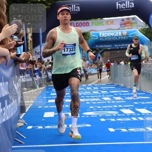 29.06.2025 - hella hamburg halbmarathon Strokosch-Dieckow http://msf.ph/oto/8355503 29.06.2025 10:30:39 Ziel 2460, 2851, 3845, 7055, 7231, 7481, 8318, 9508, 11413, 12049, 15253, 17322, 18235, 18871 meine-sportfotos.de