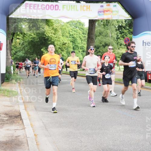 29.06.2025 - hella hamburg halbmarathon MichiJ http://msf.ph/oto/8355527 29.06.2025 10:41:51 Zwischen KM18-KM19 1120, 2432, 3041, 3058, 3256, 3898, 6581, 6587, 8618, 11976, 12213, 13267, 13869, 14026, 15408, 15896, 16625, 16871, 17259, 18190, 18450 meine-sportfotos.de
