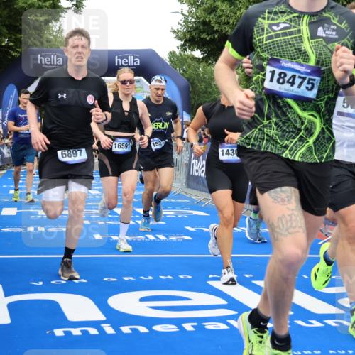 29.06.2025 - hella hamburg halbmarathon Strokosch-Dieckow http://msf.ph/oto/8355572 29.06.2025 10:52:12 Ziel 1482, 2397, 2595, 4419, 4587, 4837, 5032, 5087, 5093, 5378, 5482, 6164, 6897, 7732, 7896, 9074, 9082, 12135, 12580, 13707, 13726, 14248, 14300, 15275, 15446, 15829, 16003, 16320, 16591, 16666, 17033, 17130, 17773, 18475, 18801 meine-sportfotos.de