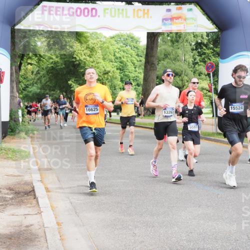 29.06.2025 - hella hamburg halbmarathon MichiJ http://msf.ph/oto/8355576 29.06.2025 10:41:51 Zwischen KM18-KM19 1120, 2432, 3041, 3058, 3256, 3898, 6581, 6587, 8618, 11976, 12213, 13267, 13869, 14026, 15408, 15896, 16625, 16871, 17259, 18190, 18450 meine-sportfotos.de