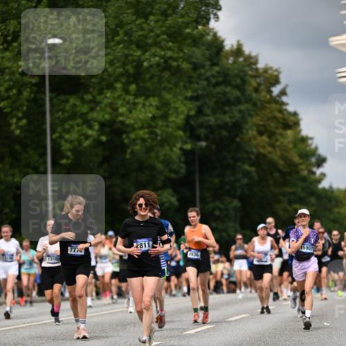 29.06.2025 - hella hamburg halbmarathon Dr. Thomas Lammeyer http://msf.ph/oto/8355592 29.06.2025 10:41:01 Kennedybrücke 1008, 1010, 1253, 1948, 2072, 2811, 3398, 3401, 3428, 3699, 3895, 4245, 5540, 5786, 5789, 5809, 6184, 6359, 6417, 7632, 7773, 8257, 8258, 8581, 8936, 8937, 9432, 9806, 9918, 10123, 10487, 10531, 10577, 10862, 10984 meine-sportfotos.de