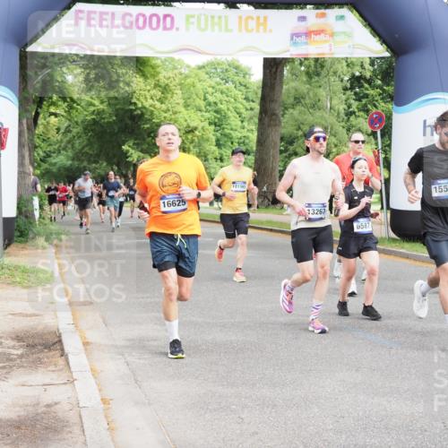 29.06.2025 - hella hamburg halbmarathon MichiJ http://msf.ph/oto/8355600 29.06.2025 10:41:51 Zwischen KM18-KM19 1120, 2432, 3041, 3058, 3256, 3898, 6581, 6587, 8618, 11976, 12213, 13267, 13869, 14026, 15408, 15896, 16625, 16871, 17259, 18190, 18450 meine-sportfotos.de