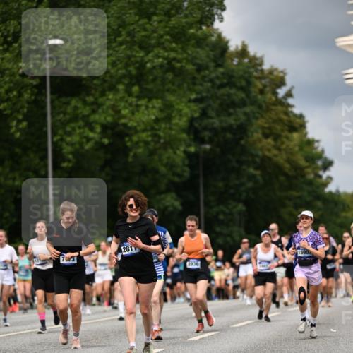 29.06.2025 - hella hamburg halbmarathon Dr. Thomas Lammeyer http://msf.ph/oto/8355640 29.06.2025 10:41:01 Kennedybrücke 1008, 1010, 1253, 1948, 2072, 2811, 3398, 3401, 3428, 3699, 3895, 4245, 5540, 5786, 5789, 5809, 6184, 6359, 6417, 7632, 7773, 8257, 8258, 8581, 8936, 8937, 9432, 9806, 9918, 10123, 10487, 10531, 10577, 10862, 10984 meine-sportfotos.de