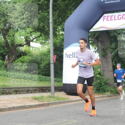 29.06.2025 - hella hamburg halbmarathon KatJ http://msf.ph/oto/8355646 29.06.2025 10:21:49 Zwischen KM18-KM19 1407, 2746, 3935, 4463, 8062 meine-sportfotos.de