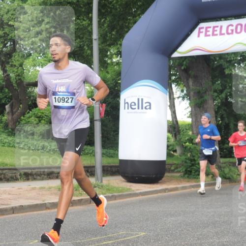29.06.2025 - hella hamburg halbmarathon KatJ http://msf.ph/oto/8355682 29.06.2025 10:21:49 Zwischen KM18-KM19 1407, 2746, 3935, 4463, 8062 meine-sportfotos.de