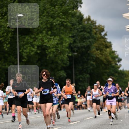 29.06.2025 - hella hamburg halbmarathon Dr. Thomas Lammeyer http://msf.ph/oto/8355684 29.06.2025 10:41:01 Kennedybrücke 1008, 1010, 1253, 1948, 2072, 2811, 3398, 3401, 3428, 3699, 3895, 4245, 5540, 5786, 5789, 5809, 6184, 6359, 6417, 7632, 7773, 8257, 8258, 8581, 8936, 8937, 9432, 9806, 9918, 10123, 10487, 10531, 10577, 10862, 10984 meine-sportfotos.de