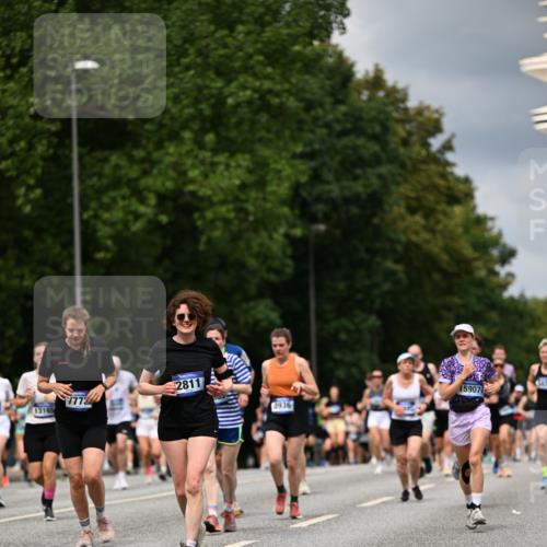 29.06.2025 - hella hamburg halbmarathon Dr. Thomas Lammeyer http://msf.ph/oto/8355709 29.06.2025 10:41:01 Kennedybrücke 1008, 1010, 1253, 1948, 2072, 2811, 3398, 3401, 3428, 3699, 3895, 4245, 5540, 5786, 5789, 5809, 6184, 6359, 6417, 7632, 7773, 8257, 8258, 8581, 8936, 8937, 9432, 9806, 9918, 10123, 10487, 10531, 10577, 10862, 10984 meine-sportfotos.de