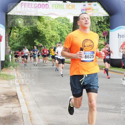29.06.2025 - hella hamburg halbmarathon MichiJ http://msf.ph/oto/8355718 29.06.2025 10:41:52 Zwischen KM18-KM19 1120, 1143, 2432, 3058, 3256, 3898, 6581, 6587, 8618, 11976, 12213, 13267, 13869, 14834, 15408, 15896, 16625, 17259, 18190, 18450 meine-sportfotos.de