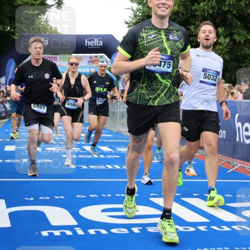 29.06.2025 - hella hamburg halbmarathon Strokosch-Dieckow http://msf.ph/oto/8355782 29.06.2025 10:52:12 Ziel 1482, 2397, 2595, 4419, 4587, 4837, 5032, 5087, 5093, 5378, 5482, 6164, 6897, 7732, 7896, 9074, 9082, 12135, 12580, 13707, 13726, 14248, 14300, 15275, 15446, 15829, 16003, 16320, 16591, 16666, 17033, 17130, 17773, 18475, 18801 meine-sportfotos.de
