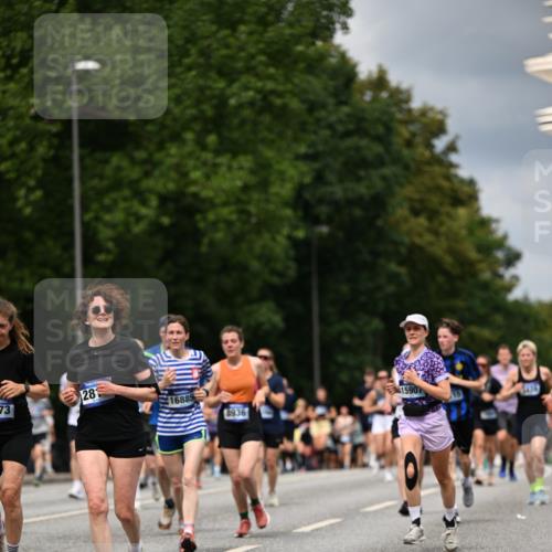 29.06.2025 - hella hamburg halbmarathon Dr. Thomas Lammeyer http://msf.ph/oto/8355792 29.06.2025 10:41:03 Kennedybrücke 1008, 1010, 1253, 1488, 1948, 2072, 2811, 3398, 3401, 3428, 3699, 3895, 4245, 5560, 5786, 5789, 5809, 6184, 6359, 7632, 7773, 8257, 8258, 8581, 8936, 8937, 9432, 9806, 9918, 10123, 10487, 10531, 10577, 10862, 10984 meine-sportfotos.de