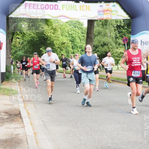 29.06.2025 - hella hamburg halbmarathon MichiJ http://msf.ph/oto/8355805 29.06.2025 10:41:57 Zwischen KM18-KM19 1120, 1143, 2432, 2448, 4897, 6356, 6587, 8223, 8618, 11976, 12213, 13267, 13869, 14660, 14834, 15389, 15818, 16625, 17133, 18190, 19000 meine-sportfotos.de