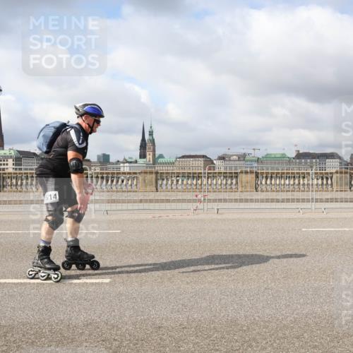29.06.2025 - hella hamburg halbmarathon Lena Gebhardt http://msf.ph/oto/8355960 29.06.2025 09:09:31 Lombardsbrücke 514 meine-sportfotos.de