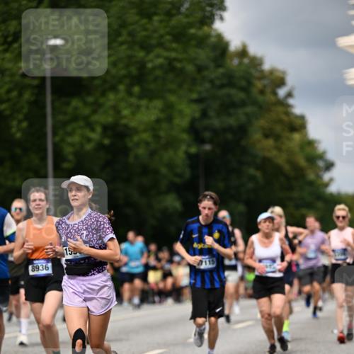 29.06.2025 - hella hamburg halbmarathon Dr. Thomas Lammeyer http://msf.ph/oto/8356022 29.06.2025 10:41:06 Kennedybrücke 1008, 1010, 1253, 1488, 1490, 1948, 1952, 2072, 2811, 3398, 3401, 3428, 3714, 3895, 4245, 5560, 5786, 5789, 5809, 6184, 6359, 6804, 7632, 7773, 8257, 8258, 8315, 8936, 8937, 9432, 9806, 9918, 10123, 10487, 10577, 10862 meine-sportfotos.de