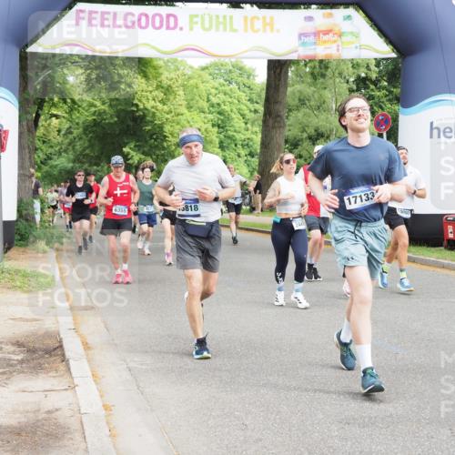 29.06.2025 - hella hamburg halbmarathon MichiJ http://msf.ph/oto/8356027 29.06.2025 10:41:58 Zwischen KM18-KM19 1143, 2432, 2448, 4897, 6356, 8223, 8618, 12213, 13267, 14660, 14834, 15389, 15818, 16625, 17133, 18031, 18190, 19000 meine-sportfotos.de
