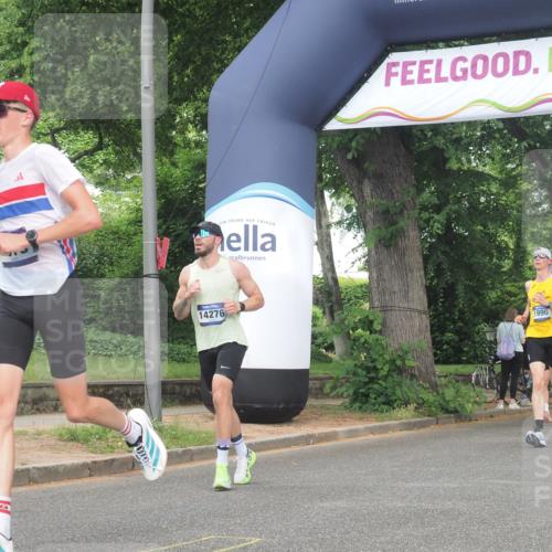 29.06.2025 - hella hamburg halbmarathon KatJ http://msf.ph/oto/8356033 29.06.2025 10:21:54 Zwischen KM18-KM19 1407, 1707, 1990, 4463, 4679 meine-sportfotos.de