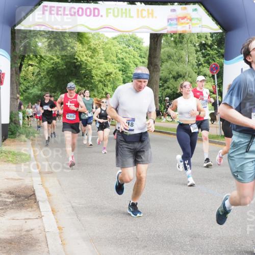 29.06.2025 - hella hamburg halbmarathon MichiJ http://msf.ph/oto/8356075 29.06.2025 10:41:58 Zwischen KM18-KM19 1143, 2432, 2448, 4897, 6356, 8223, 8618, 12213, 13267, 14660, 14834, 15389, 15818, 16625, 17133, 18031, 18190, 19000 meine-sportfotos.de