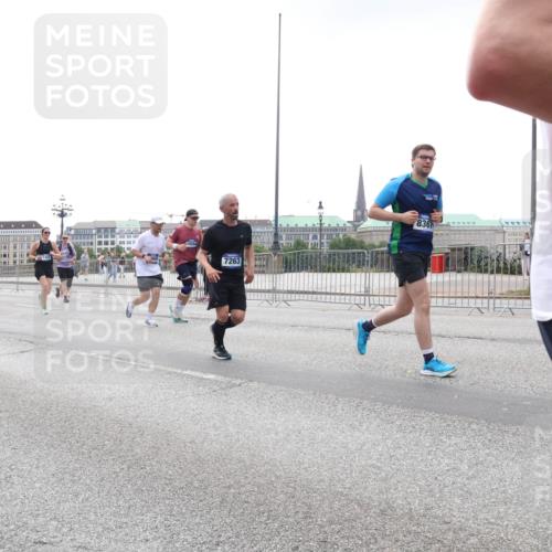 29.06.2025 - hella hamburg halbmarathon Lena Gebhardt http://msf.ph/oto/8356112 29.06.2025 10:39:00 Lombardsbrücke 1390, 4964, 7263, 8367, 56, 1232, 1390, 1451, 1760, 2092, 2524, 2534, 2571, 2574, 2576, 2660, 2693, 2843, 2893, 2998, 3216, 3307, 3323, 3726, 3727, 3745, 3927, 4028, 4257, 4259, 4260, 4316, 4320, 4410, 4523, 4659, 4882, 4964, 5617, 5684, 5913, 6062, 6112, 6611, 6695, 6696, 6875, 7148, 7263, 7341, 7506, 7561, 7589, 7815, 7849, 8243, 8367, 8457, 8783, 9420, 9446, 9708, 9974, 9977, 10001, 10072, 10315, 10516, 10554, 13060 meine-sportfotos.de