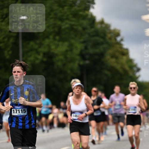 29.06.2025 - hella hamburg halbmarathon Dr. Thomas Lammeyer http://msf.ph/oto/8356285 29.06.2025 10:41:08 Kennedybrücke 1008, 1010, 1253, 1488, 1490, 1597, 1948, 1952, 2072, 2552, 2811, 3165, 3398, 3428, 3714, 3895, 5560, 5786, 5789, 5809, 6184, 6359, 6804, 7202, 7235, 7632, 7707, 7773, 7823, 8257, 8258, 8315, 8936, 8937, 9806, 9918, 10123, 10487, 10862 meine-sportfotos.de