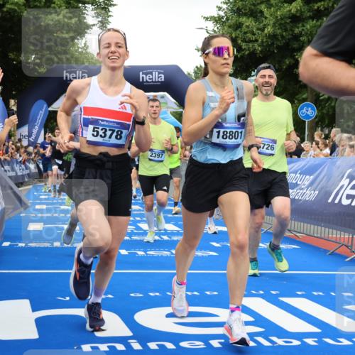 29.06.2025 - hella hamburg halbmarathon Strokosch-Dieckow http://msf.ph/oto/8356326 29.06.2025 10:52:09 Ziel 1482, 2397, 2595, 4419, 4837, 5032, 5087, 5093, 5378, 5482, 6897, 7732, 9074, 9082, 12135, 12580, 13726, 14248, 14300, 15275, 15506, 15829, 16003, 16179, 16320, 16591, 16666, 17033, 17130, 18475, 18801 meine-sportfotos.de