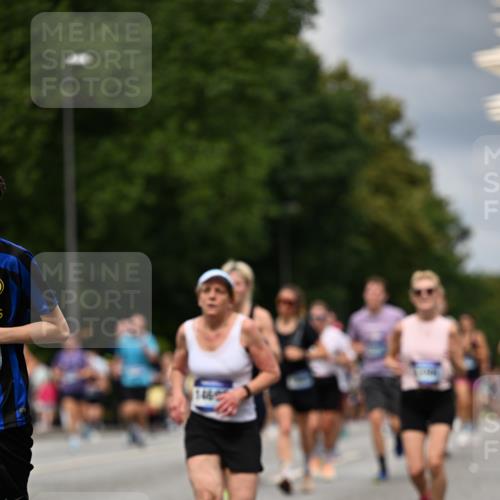 29.06.2025 - hella hamburg halbmarathon Dr. Thomas Lammeyer http://msf.ph/oto/8356362 29.06.2025 10:41:09 Kennedybrücke 1253, 1488, 1490, 1597, 1948, 1952, 2072, 2552, 2811, 3165, 3398, 3428, 3714, 3895, 5560, 5786, 5789, 5809, 6184, 6359, 6804, 7202, 7235, 7632, 7707, 7773, 7823, 8257, 8258, 8315, 8936, 8937, 9806, 9918, 10123, 10487, 10862 meine-sportfotos.de