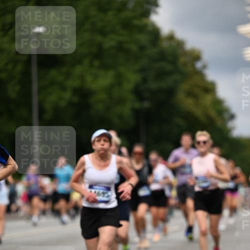 29.06.2025 - hella hamburg halbmarathon Dr. Thomas Lammeyer http://msf.ph/oto/8356377 29.06.2025 10:41:09 Kennedybrücke 1253, 1488, 1490, 1597, 1948, 1952, 2072, 2552, 2811, 3165, 3398, 3428, 3714, 3895, 5560, 5786, 5789, 5809, 6184, 6359, 6804, 7202, 7235, 7632, 7707, 7773, 7823, 8257, 8258, 8315, 8936, 8937, 9806, 9918, 10123, 10487, 10862 meine-sportfotos.de