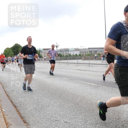 29.06.2025 - hella hamburg halbmarathon Lena Gebhardt http://msf.ph/oto/8356474 29.06.2025 10:48:05 Lombardsbrücke 4856, 17339, 1935, 1045, 1157, 1174, 1175, 1246, 1392, 1618, 1639, 1645, 1701, 1926, 2037, 2163, 2197, 2418, 2491, 2545, 2650, 2704, 2756, 2790, 2958, 3049, 3320, 3468, 3504, 3679, 3933, 4327, 4423, 4588, 4856, 5585, 5781, 5886, 5952, 6143, 7240, 7393, 7394, 7427, 7532, 7916, 7970, 8077, 8310, 8521, 8550, 8774, 8948, 9356, 9687, 9696, 9697, 9775, 9921, 10145, 10658, 10777, 10794, 10991, 11548, 11742, 11781, 11802, 11909, 12431 meine-sportfotos.de