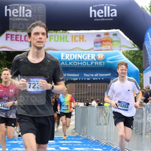 29.06.2025 - hella hamburg halbmarathon Strokosch-Dieckow http://msf.ph/oto/8356592 29.06.2025 10:30:32 Ziel 2460, 2851, 3845, 7231, 8318, 11413, 12049, 15253, 16713, 17322, 18235 meine-sportfotos.de