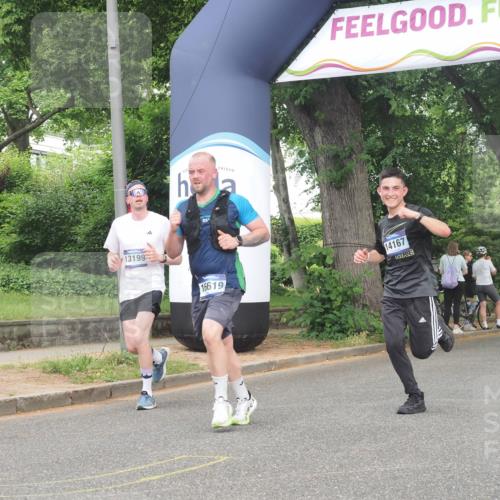 29.06.2025 - hella hamburg halbmarathon KatJ http://msf.ph/oto/8356662 29.06.2025 10:22:01 Zwischen KM18-KM19 1707, 1990 meine-sportfotos.de