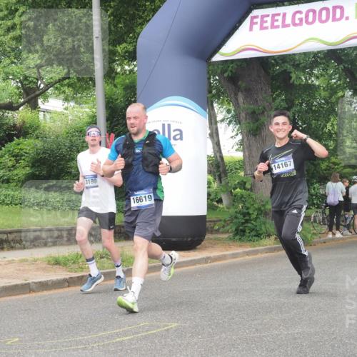 29.06.2025 - hella hamburg halbmarathon KatJ http://msf.ph/oto/8356692 29.06.2025 10:22:01 Zwischen KM18-KM19 1707, 1990 meine-sportfotos.de