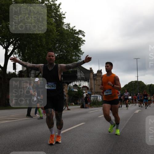 29.06.2025 - hella hamburg halbmarathon Yannick Fuchs http://msf.ph/oto/8356727 29.06.2025 10:53:04 20KM 1285, 1642, 1946, 1951, 2006, 2027, 2348, 2584, 2677, 2855, 2957, 2978, 3181, 3983, 4088, 4592, 5084, 5347, 5633, 6202, 6208, 6636, 6997, 7031, 7223, 7476, 8290, 8929, 9655, 10036, 10759, 10943, 11938, 12633, 13407, 13583, 14375, 14631, 14902, 14914, 15232, 15240, 15263, 15284, 15824, 16160, 16341, 16563, 16910, 17017, 17346, 17503, 17630, 18112, 18153, 18232, 18266, 18327, 18730, 18954, 19015, 19160 meine-sportfotos.de