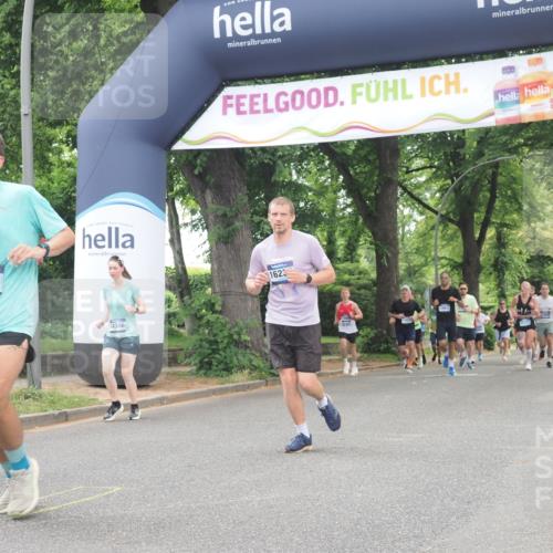 29.06.2025 - hella hamburg halbmarathon KatJ http://msf.ph/oto/8356777 29.06.2025 10:51:58 Zwischen KM18-KM19 1526, 4146, 5742, 0000, 6462, 7935 meine-sportfotos.de