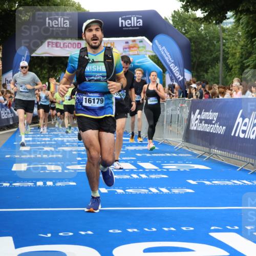 29.06.2025 - hella hamburg halbmarathon Strokosch-Dieckow http://msf.ph/oto/8356810 29.06.2025 10:52:03 Ziel 1482, 2397, 2595, 4033, 5093, 5336, 5378, 6390, 6897, 7130, 7409, 7724, 7732, 8413, 8977, 9082, 10057, 12580, 13726, 14248, 15356, 15506, 15829, 16179, 16320, 16666, 17033, 17978, 18801, 18869 meine-sportfotos.de