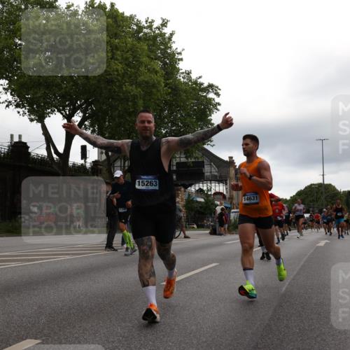 29.06.2025 - hella hamburg halbmarathon Yannick Fuchs http://msf.ph/oto/8356831 29.06.2025 10:53:04 20KM 1285, 1642, 1946, 1951, 2006, 2027, 2348, 2584, 2677, 2855, 2957, 2978, 3181, 3983, 4088, 4592, 5084, 5347, 5633, 6202, 6208, 6636, 6997, 7031, 7223, 7476, 8290, 8929, 9655, 10036, 10759, 10943, 11938, 12633, 13407, 13583, 14375, 14631, 14902, 14914, 15232, 15240, 15263, 15284, 15824, 16160, 16341, 16563, 16910, 17017, 17346, 17503, 17630, 18112, 18153, 18232, 18266, 18327, 18730, 18954, 19015, 19160 meine-sportfotos.de