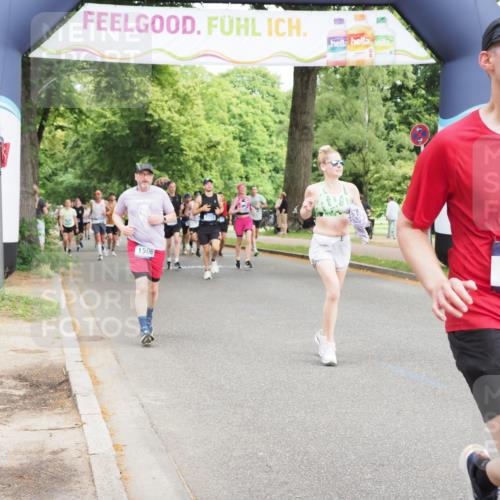 29.06.2025 - hella hamburg halbmarathon MichiJ http://msf.ph/oto/8356914 29.06.2025 10:42:04 Zwischen KM18-KM19 1193, 1506, 2448, 3652, 4231, 4897, 6355, 7221, 8223, 10368, 10376, 12483, 15389, 15818, 16879, 18031, 18181, 19000 meine-sportfotos.de