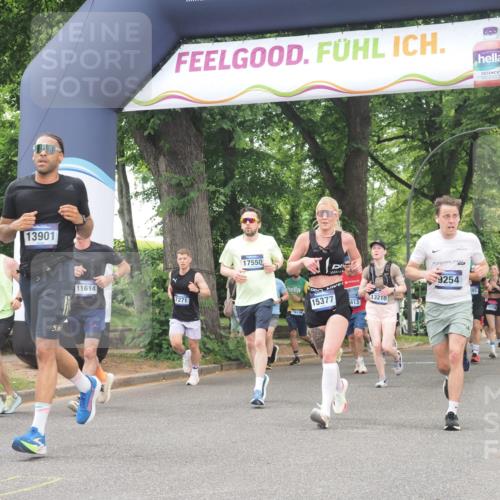 29.06.2025 - hella hamburg halbmarathon KatJ http://msf.ph/oto/8356961 29.06.2025 10:52:02 Zwischen KM18-KM19 1526, 4146, 4613, 7271, 7935 meine-sportfotos.de