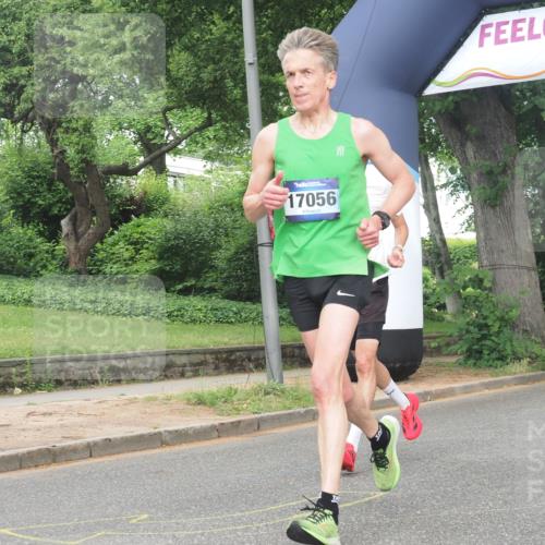 29.06.2025 - hella hamburg halbmarathon KatJ http://msf.ph/oto/8357064 29.06.2025 10:22:03 Zwischen KM18-KM19  meine-sportfotos.de