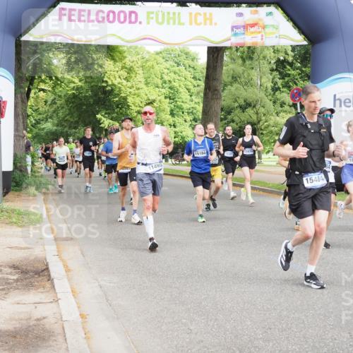 29.06.2025 - hella hamburg halbmarathon MichiJ http://msf.ph/oto/8357410 29.06.2025 10:42:09 Zwischen KM18-KM19 1193, 1506, 2252, 3177, 3652, 3861, 5021, 6082, 6084, 6433, 6569, 7221, 11499, 12483, 14818, 15484, 15854, 16527, 16879 meine-sportfotos.de